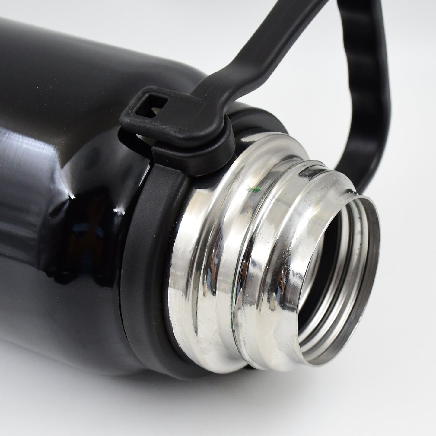 Stainless Steel Water Bottle Vacuum Insulated Cup Bottle (1200 Ml)